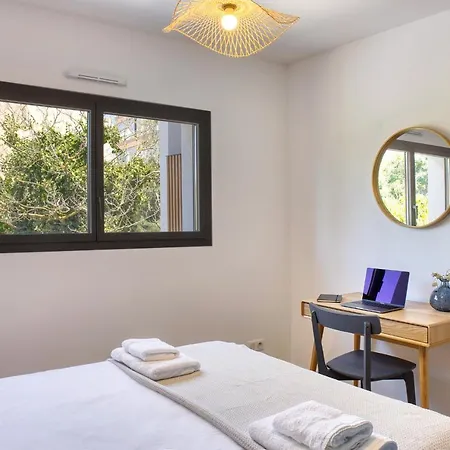 Apartment South-of-france T2 Neuf De Gamme, Climatise, Parking Gratuit, 2eme Ligne Balcon